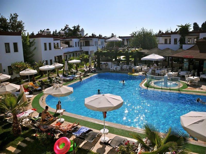 Cherry Apartments Turgutreis Εξωτερικό φωτογραφία